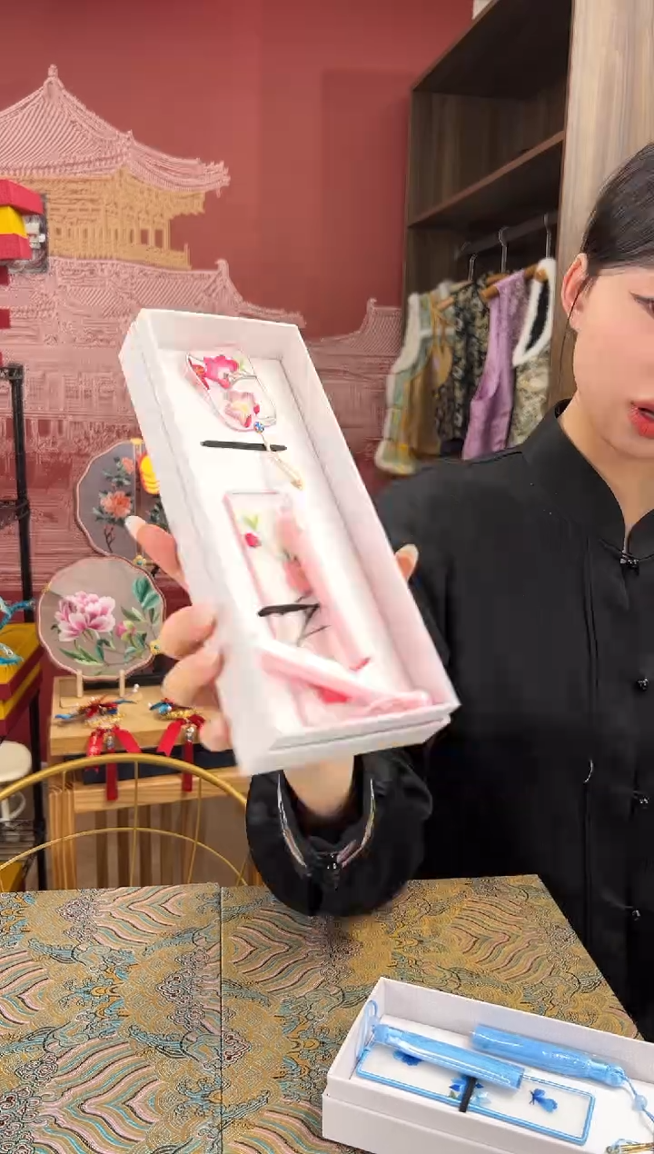 【闪购商品】刺绣苏绣手工刺绣双面绣书签