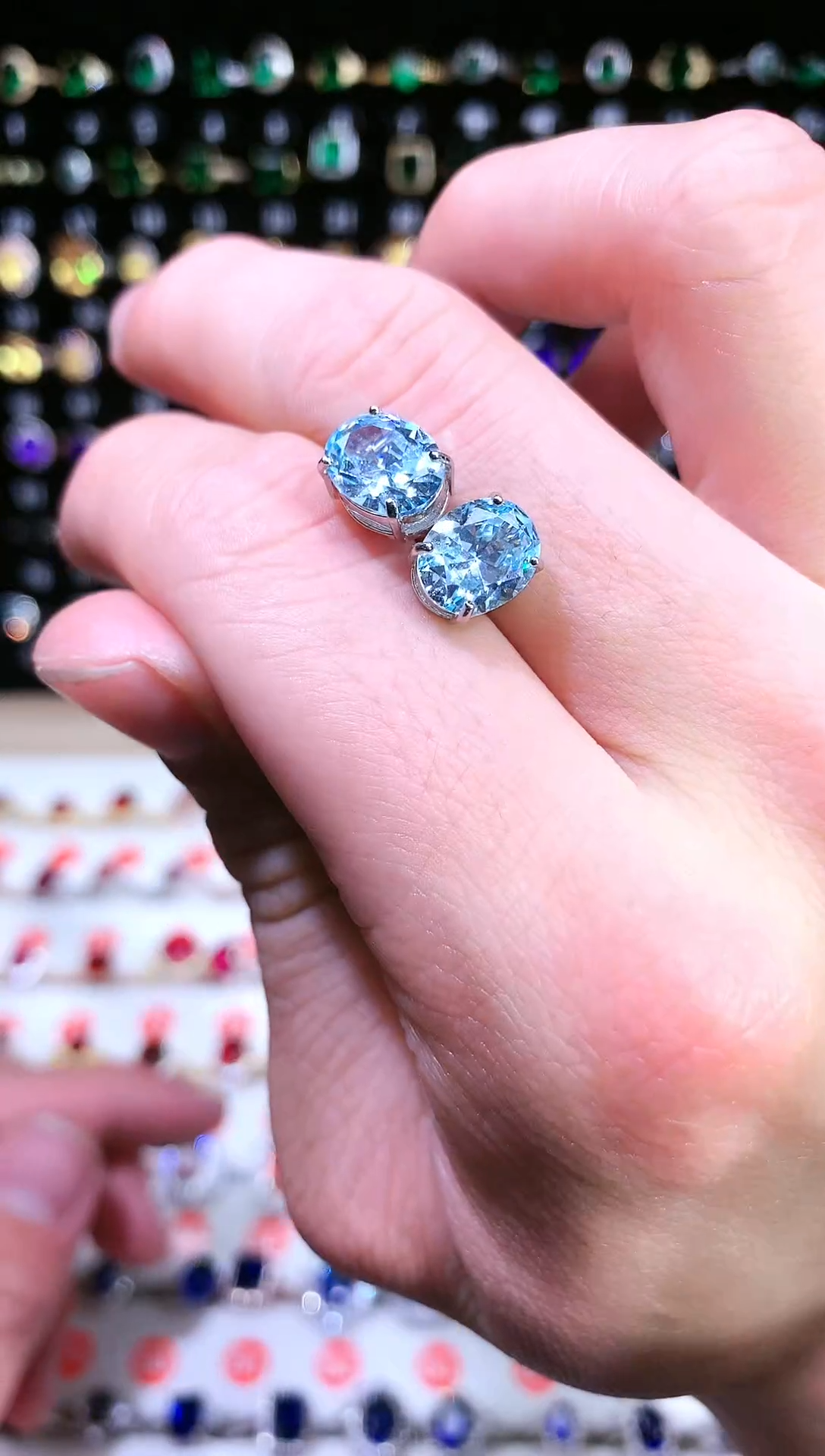 【闪购商品】海蓝宝石耳钉银S925镶嵌111111