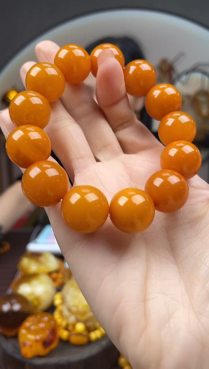 【闪购商品】琥珀裸石未镶嵌首饰 假1赔4 （多样性发货1件