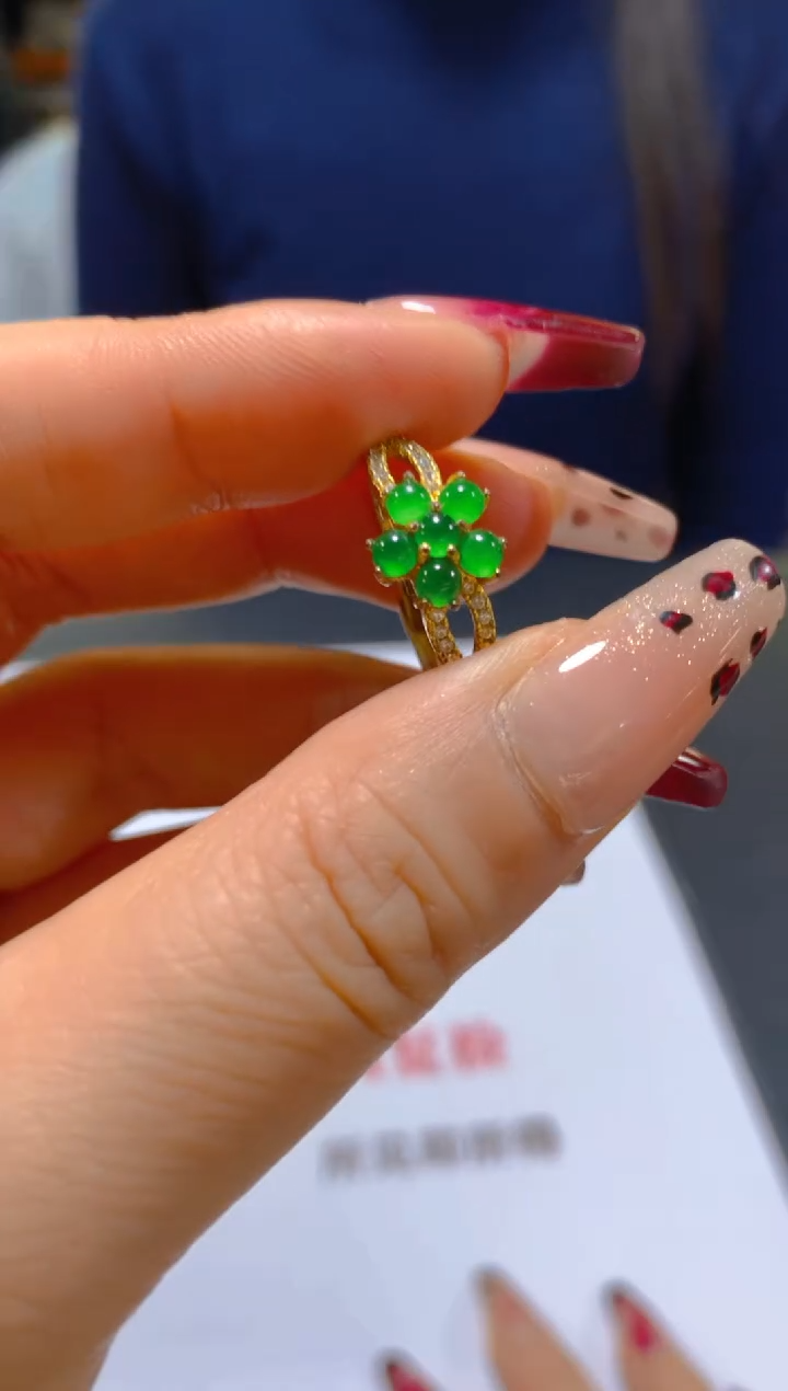 未镶嵌戒指翡翠多样性发一