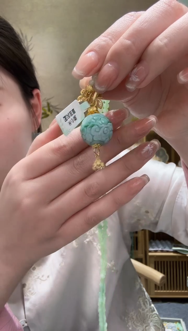 【闪购商品】翡翠颈饰未镶嵌吊坠