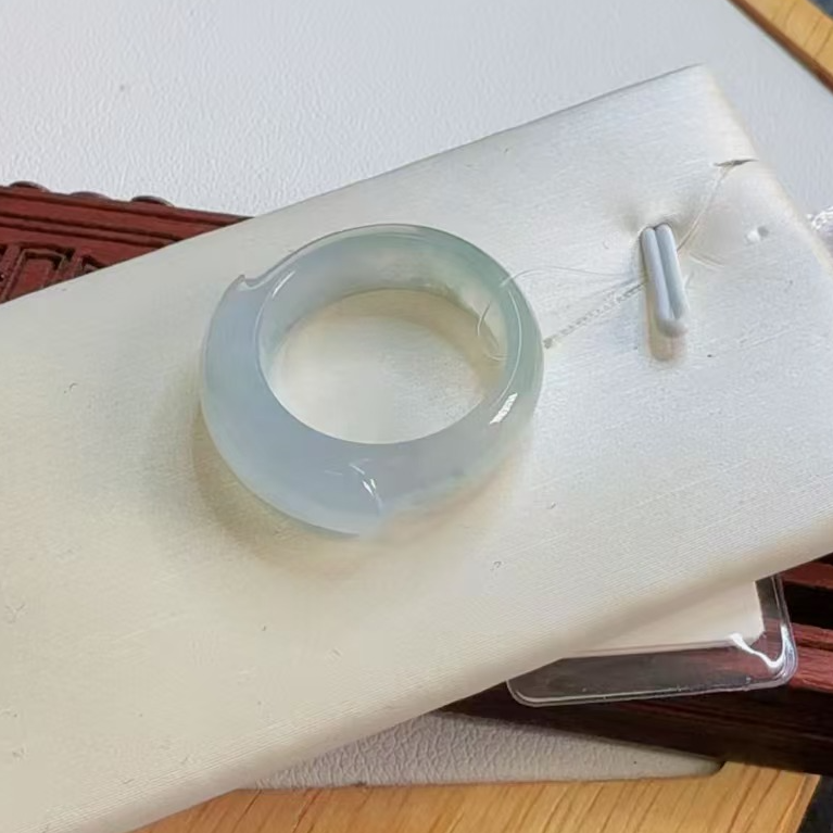 高冰种翡翠戒指57