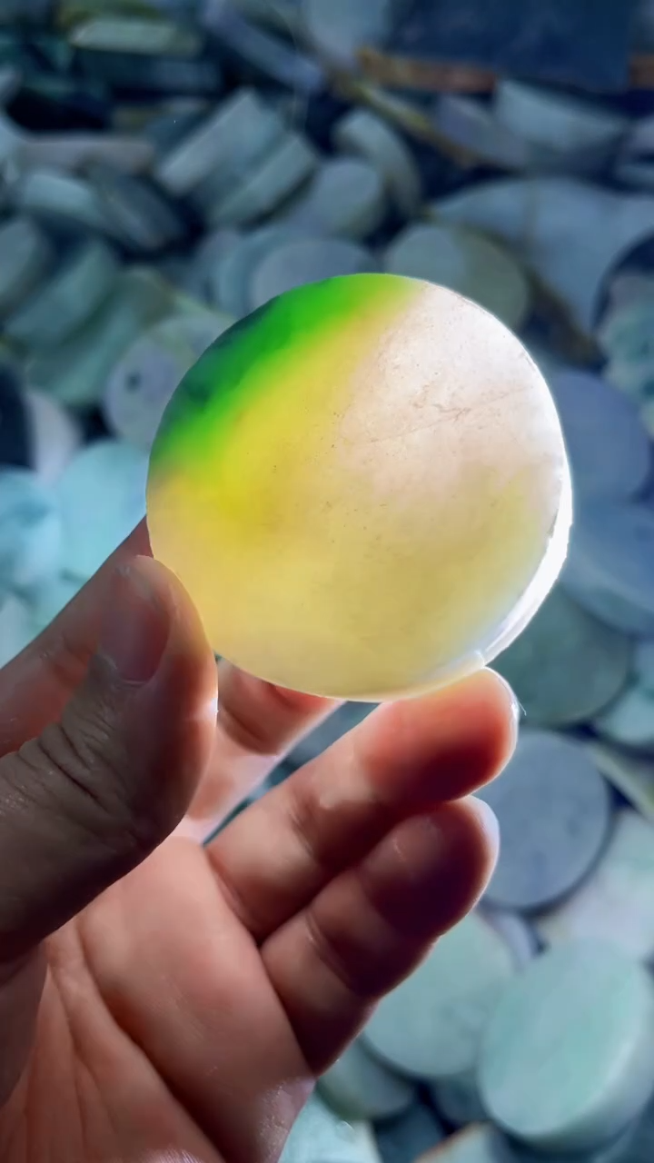 【闪购商品】翡翠挂件未镶嵌A货康壹243