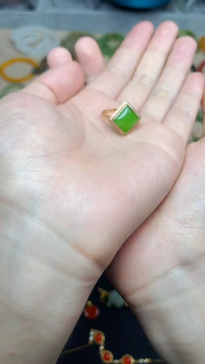 18K金镶嵌戒指和田玉方糖戒指06