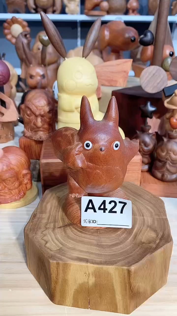 【闪购商品】木木雕摆件可爱卡通