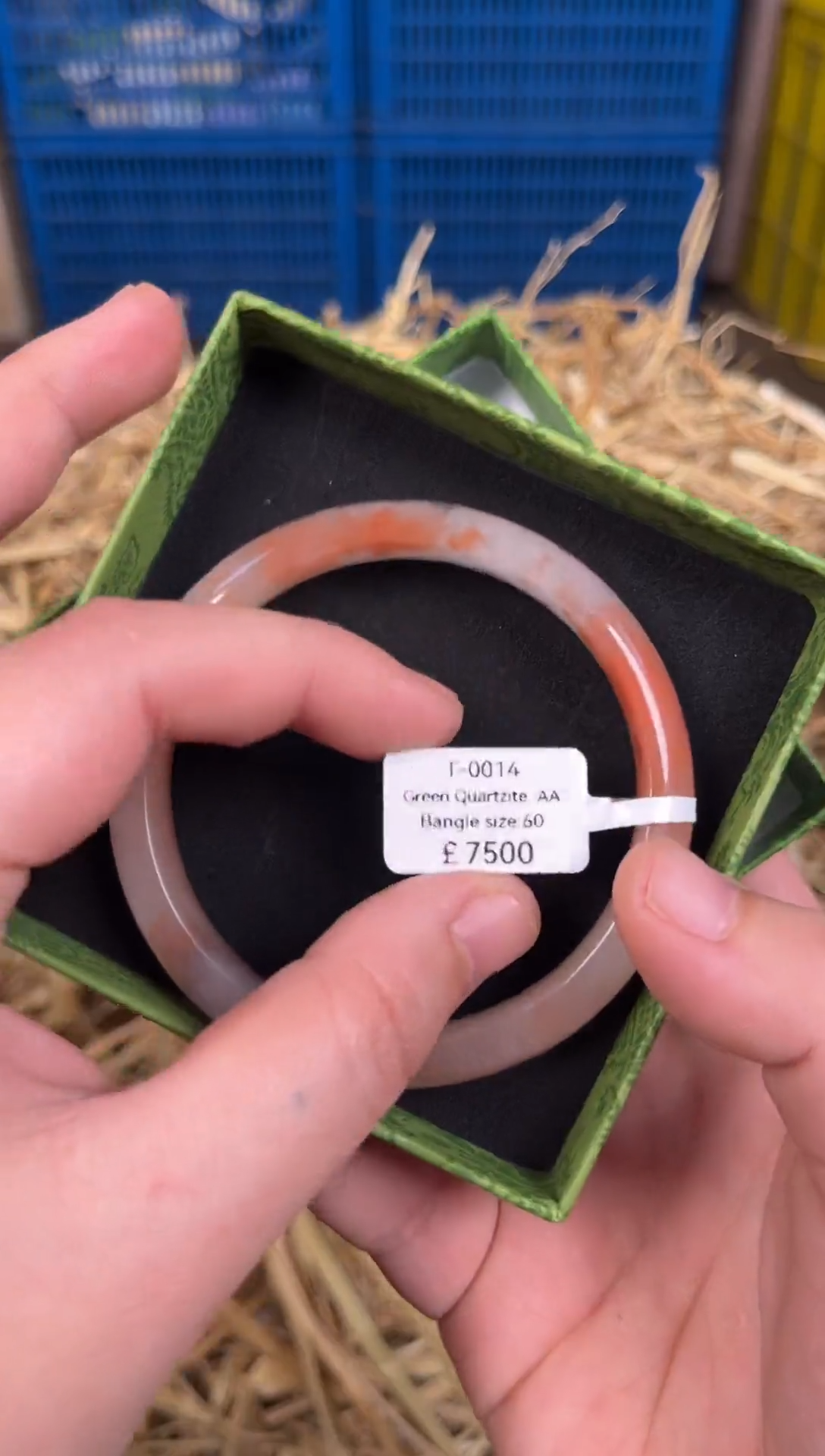 未镶嵌手镯石英质玉T0014