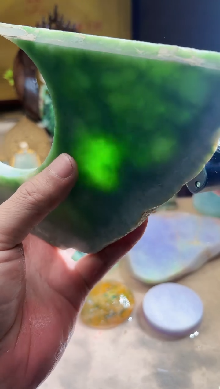 翡翠挂件未镶嵌A货张麦2353