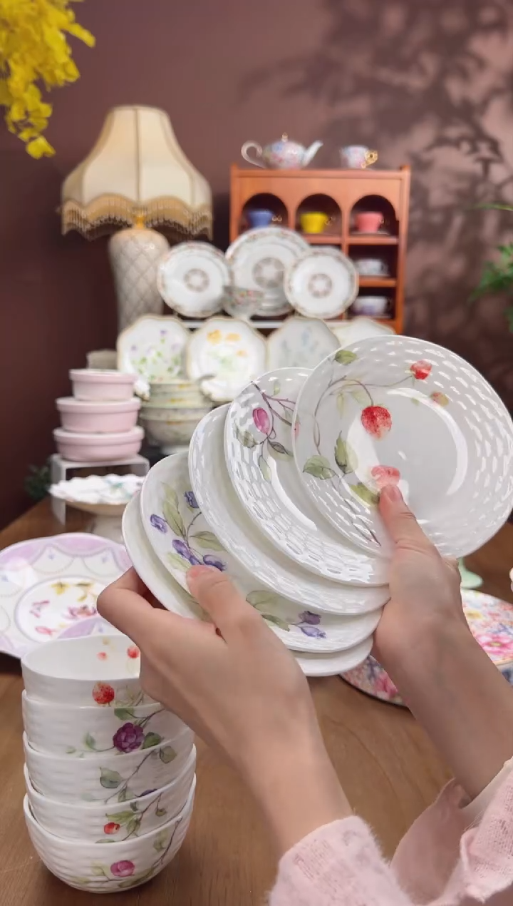 【闪购商品】瓦当浆果藤编6寸点心盘一套5个装