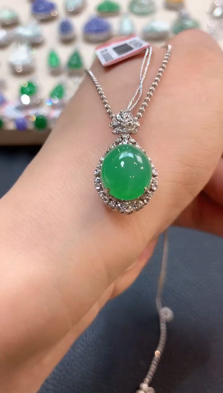 翡翠18K金镶嵌吊坠(不含链)b97   