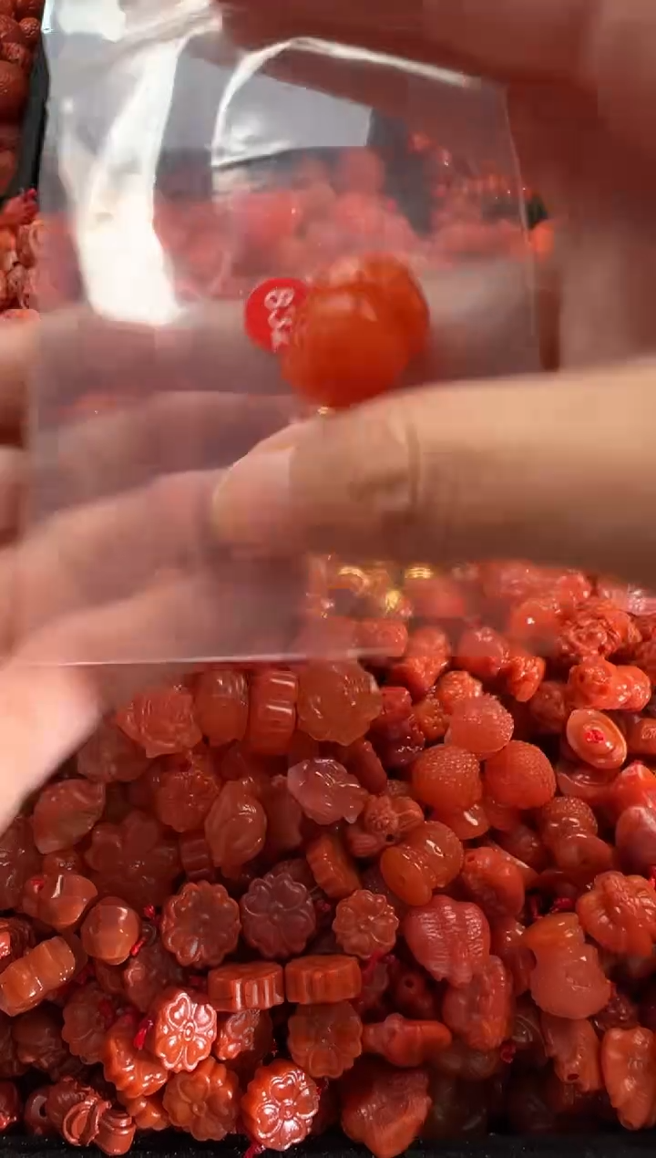 【闪购商品】南红玛瑙颈饰未镶嵌1