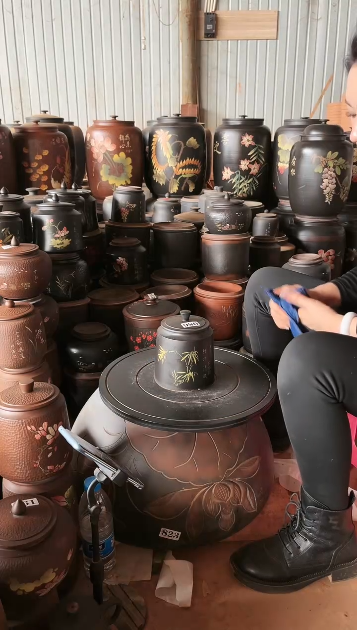 【闪购商品】壶瑕疵  彩填  高石瓢 086