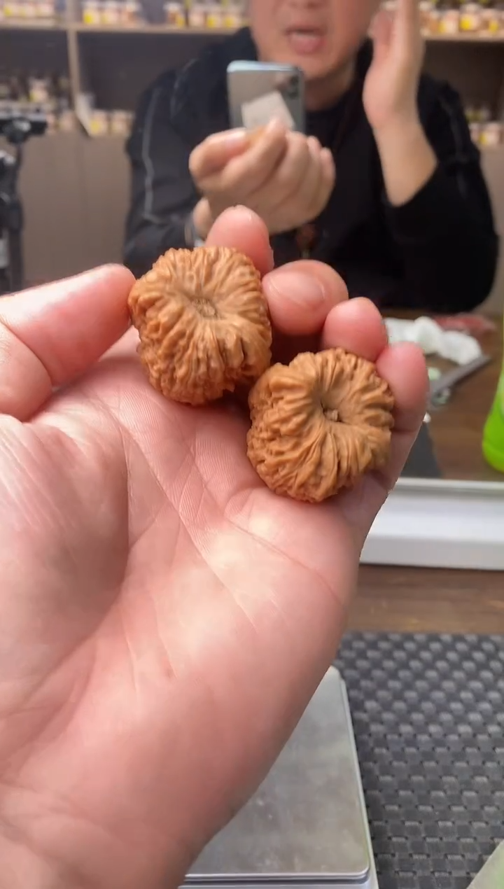 把件文玩核桃(****?全品拉丝凹底南疆石36尺