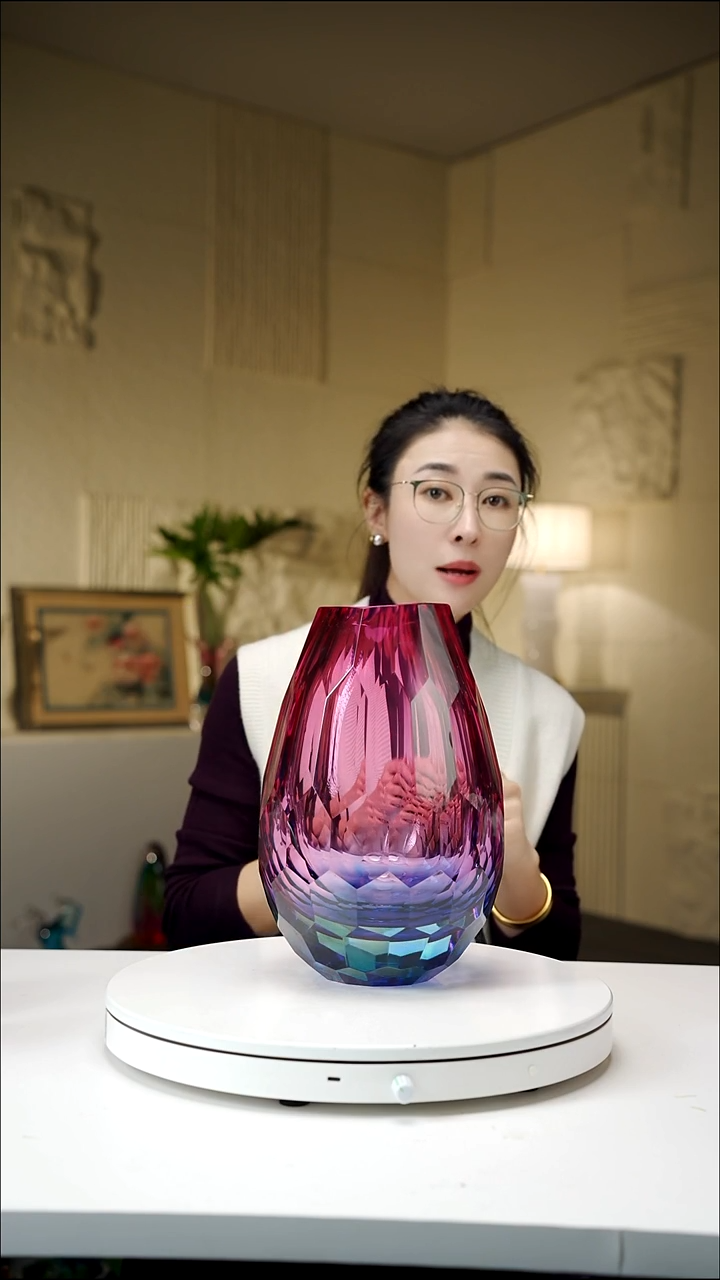 手工艺品琉璃金红蓝切面花瓶