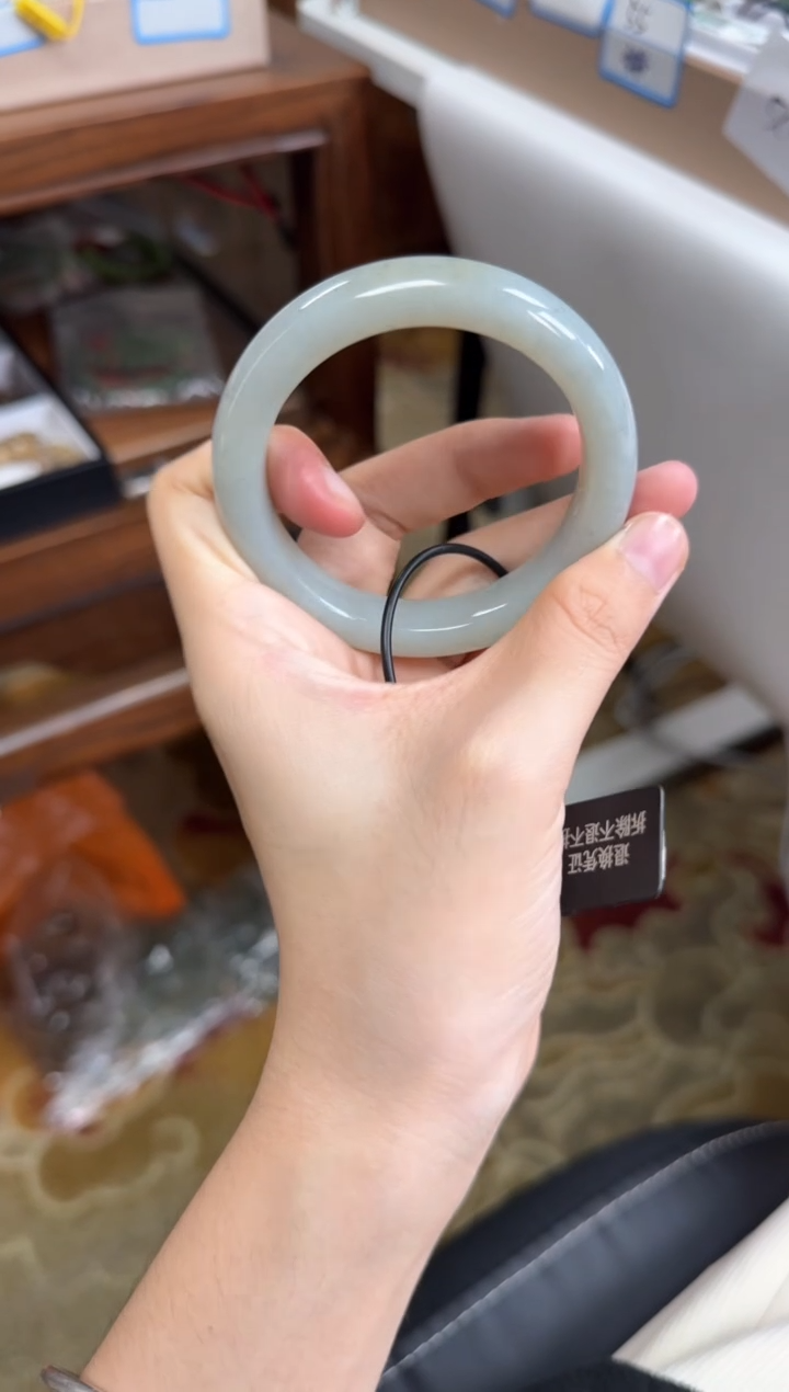 未镶嵌手镯和田玉53