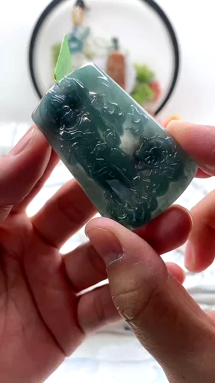 颈饰未镶嵌翡翠不动明王