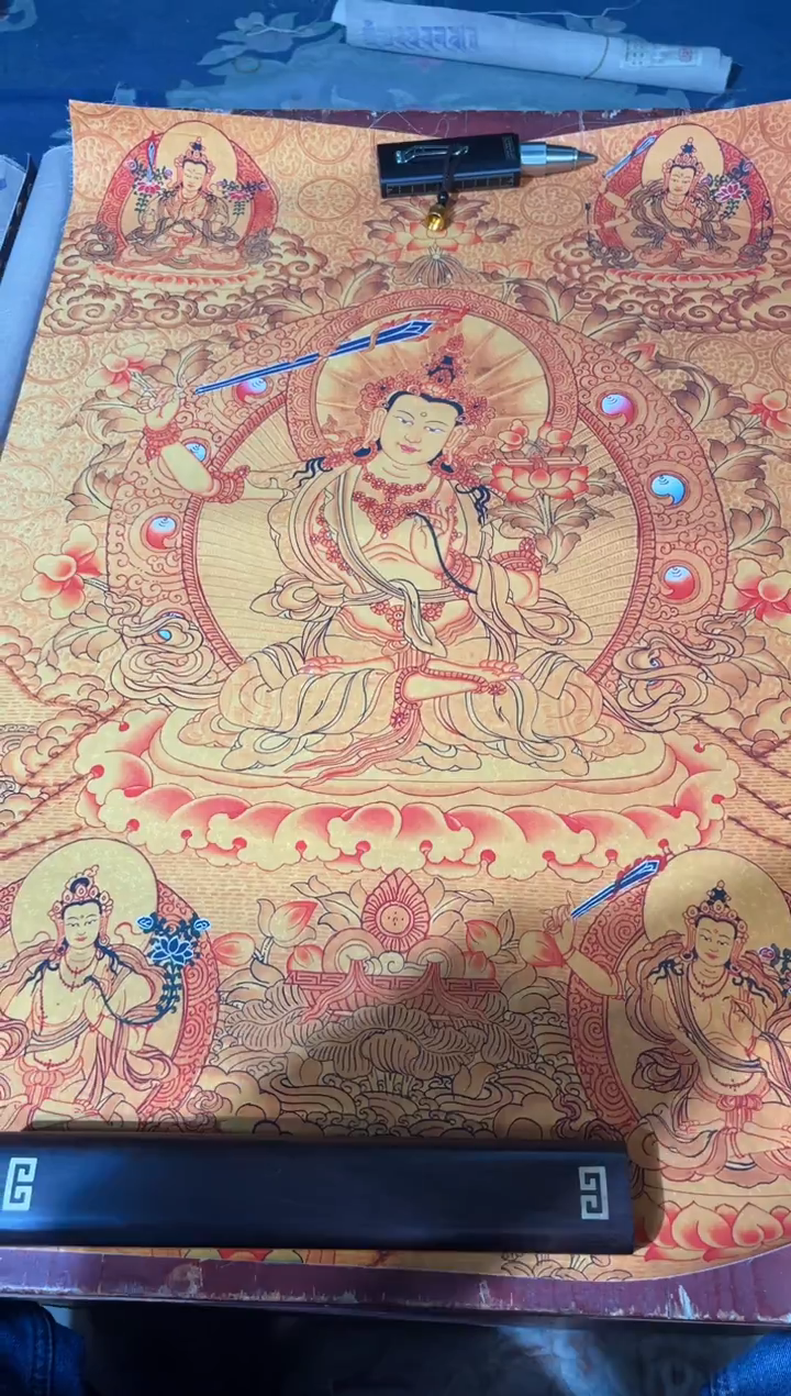 卷轴画龙妹的唐卡tk16