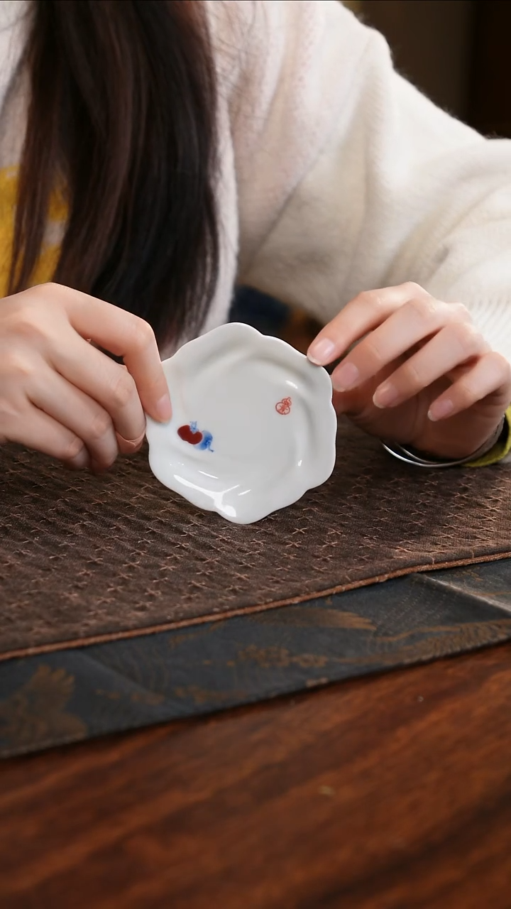 【闪购商品】杯子柿柿如意异形杯垫