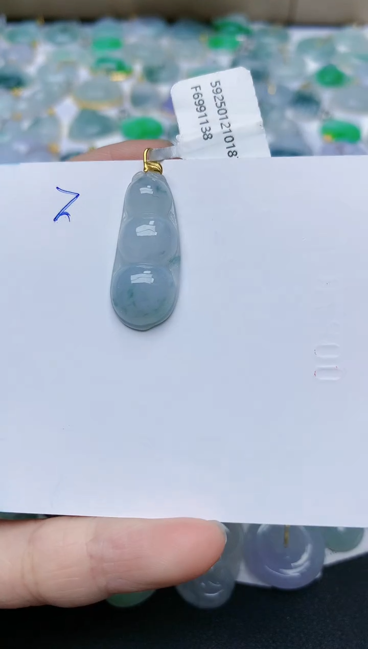 【闪购商品】翡翠颈饰18K金镶嵌天然翡翠A货    