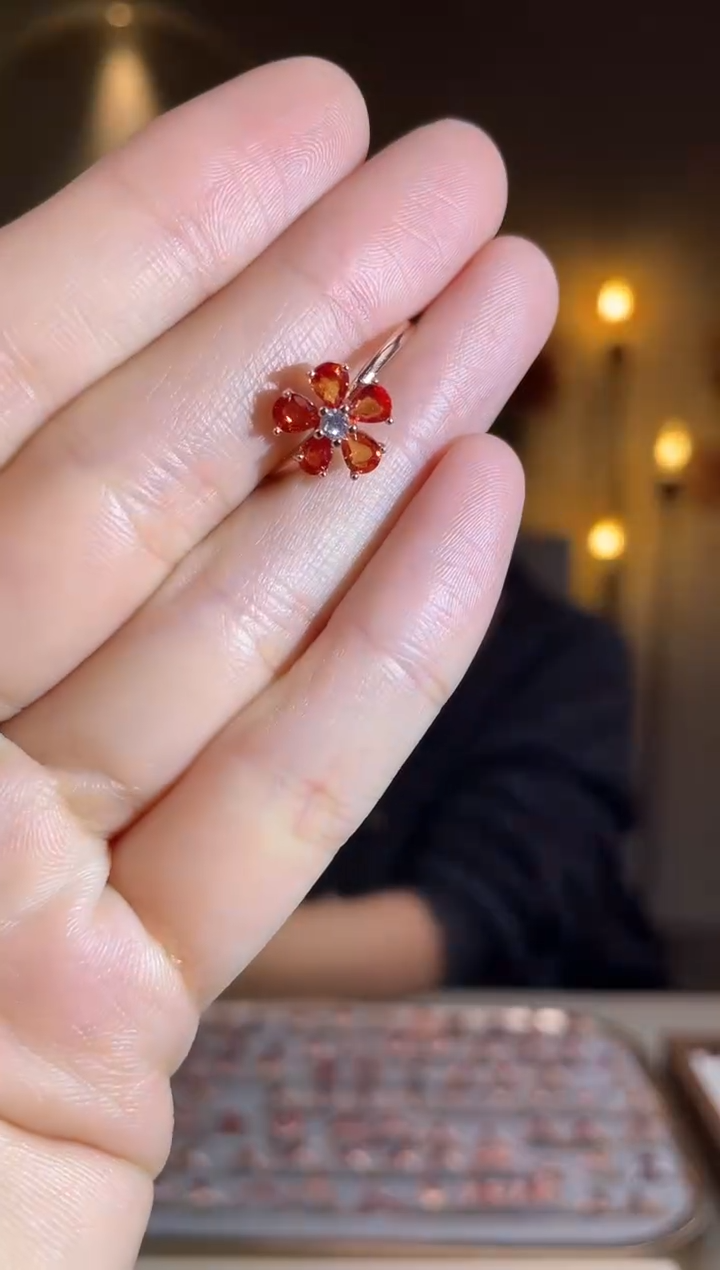 手饰彩色蓝宝石银S925镶嵌手饰