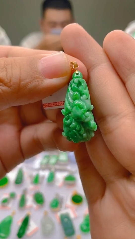 【闪购商品】翡翠颈饰18K金镶嵌新号开播，全场乱卖