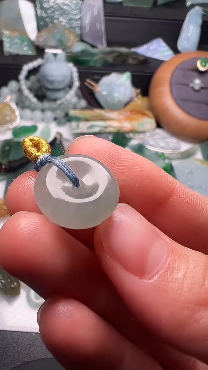 吊坠(不含链)未镶嵌翡翠躺*天然缅甸A货翡翠