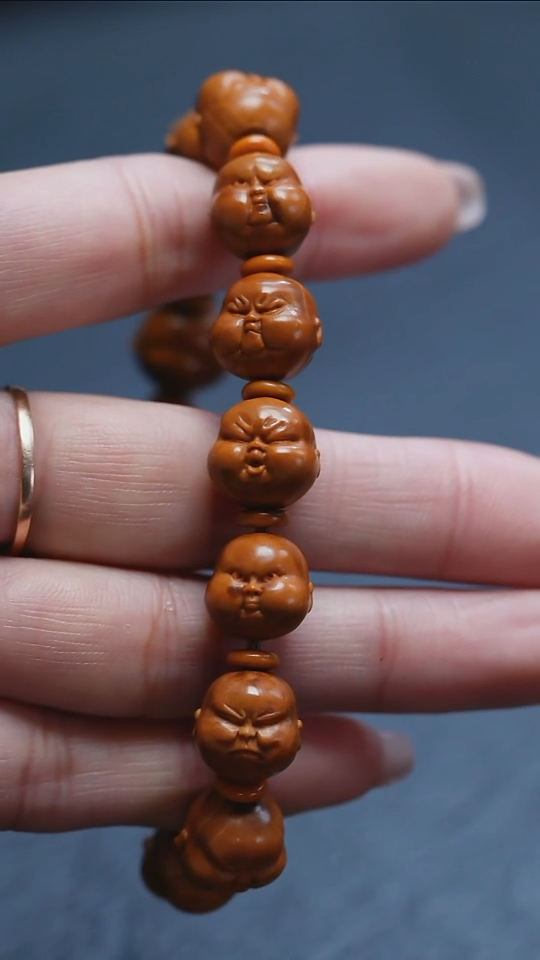 【闪购商品】橄榄核吊坠苏工橄榄核