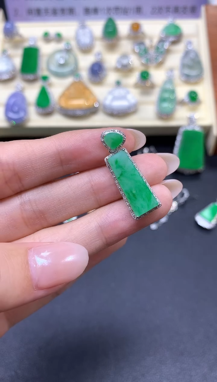 【闪购商品】翡翠吊坠(不含链)18K金镶嵌吊坠|3100+310