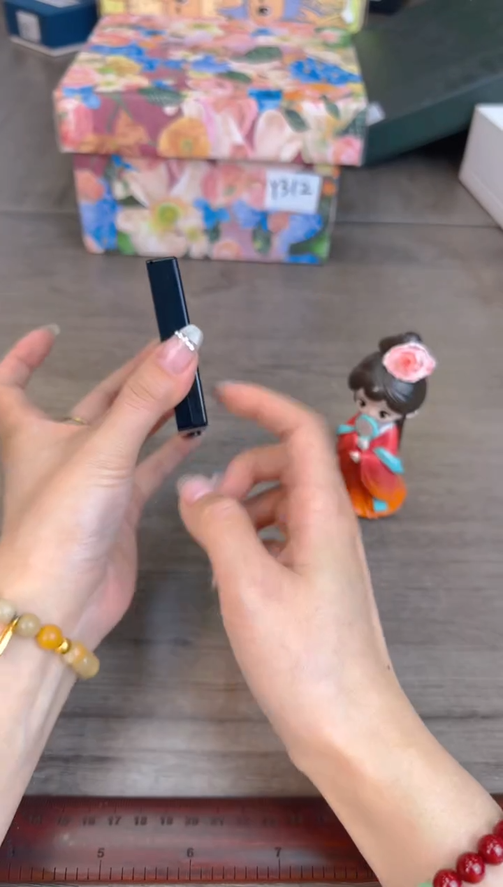 瓷片新号开播漏不停@@CQ711