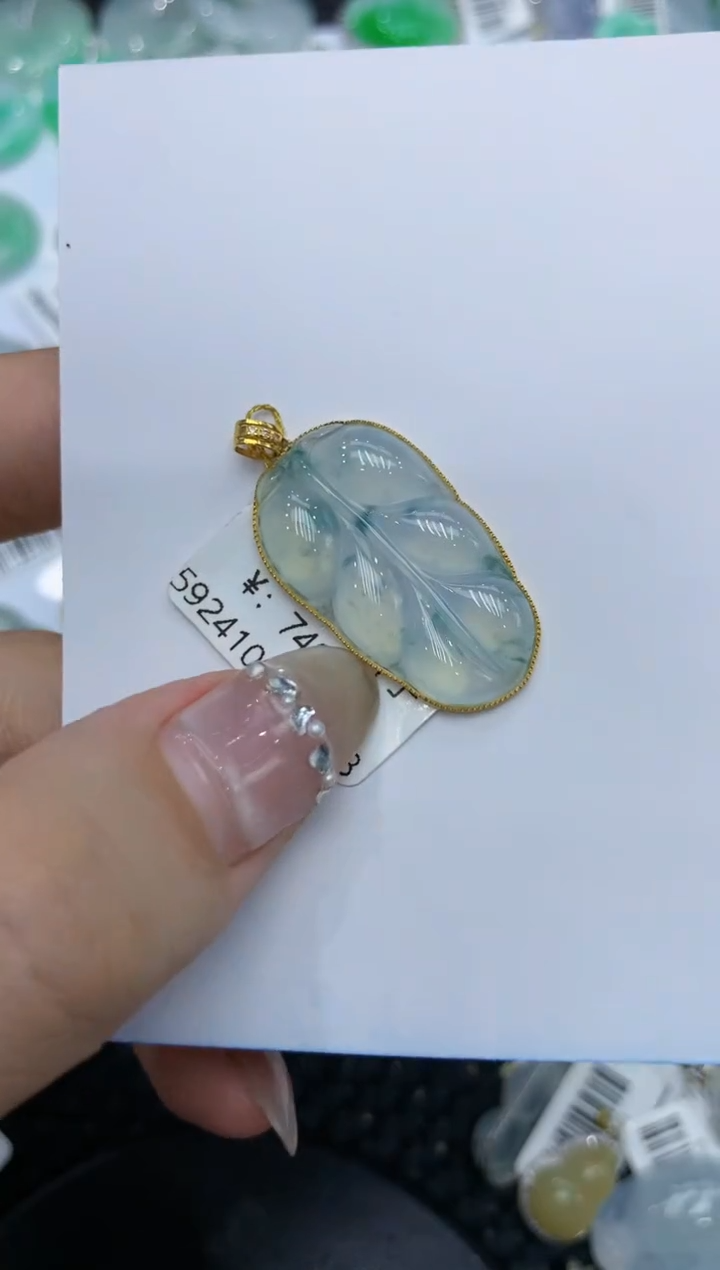 【闪购商品】翡翠颈饰18K金镶嵌222222222