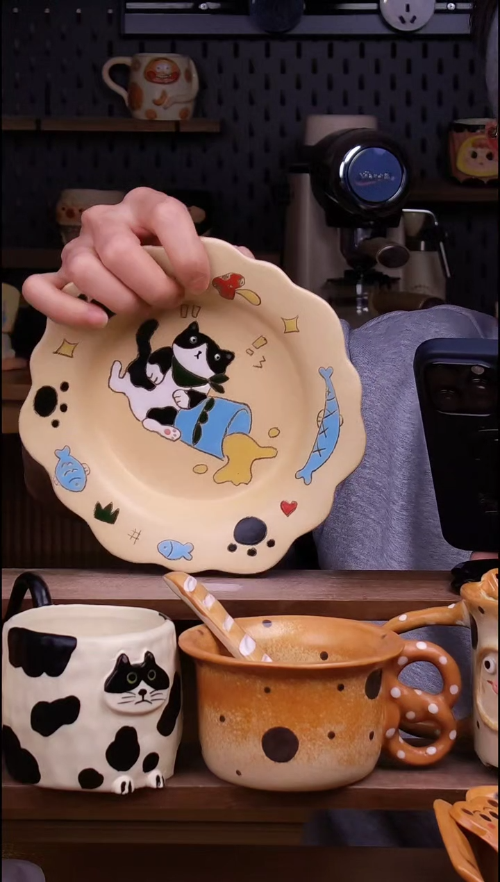 盘陶景德镇可爱设计师款陶瓷