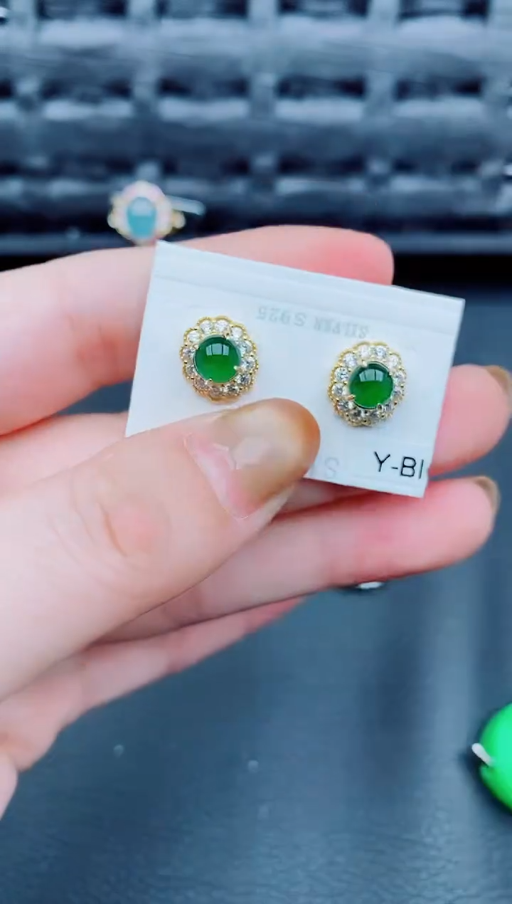 【闪购商品】翡翠戒指银S925镶嵌天然a货翡翠648