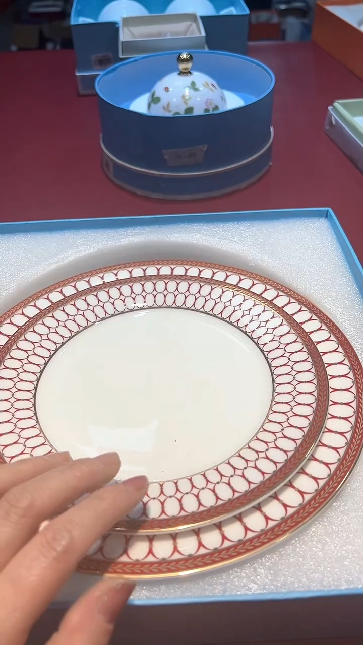 【闪购商品】瓷片锅碗瓢盆一件不剩