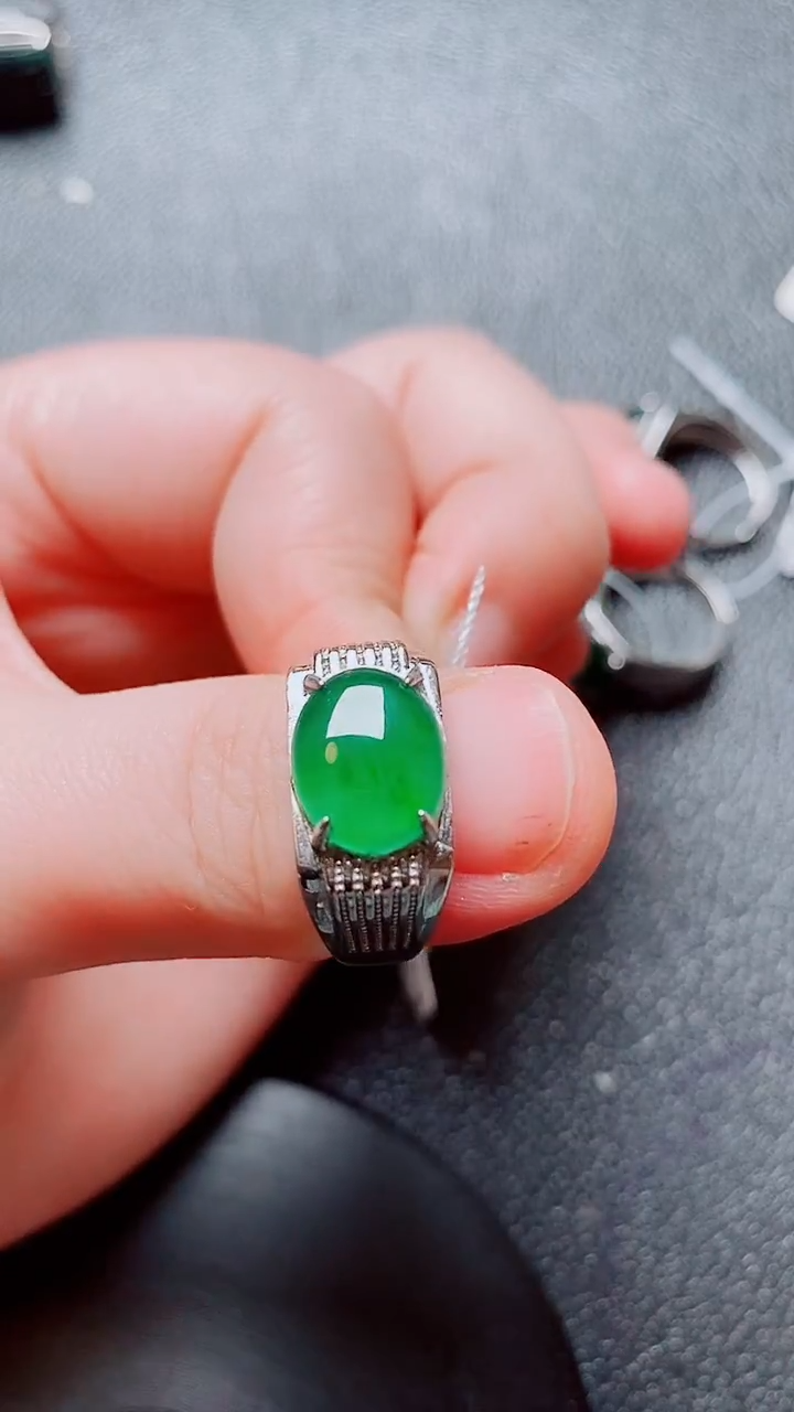 翡翠戒指银S925镶嵌翡翠