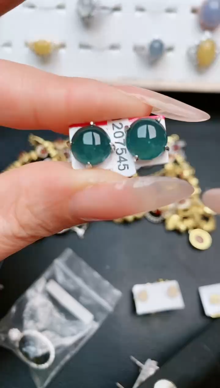 【闪购商品】翡翠戒指银S925镶嵌.....
