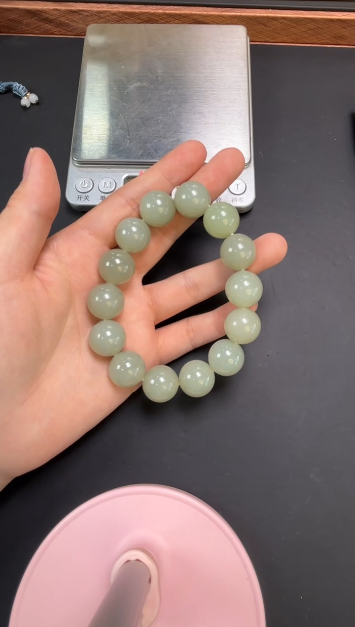 【闪购商品】和田玉手串未镶嵌且末微色差近矿卡16