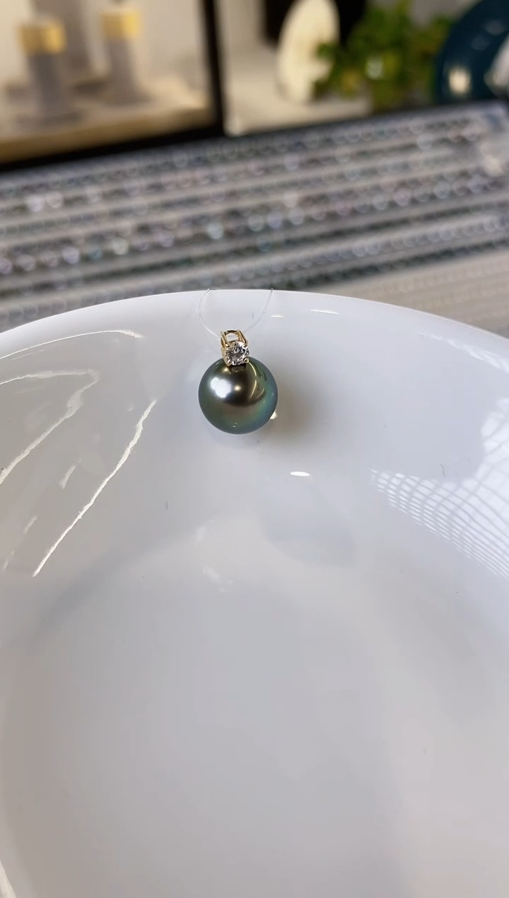 【闪购商品】海水珍珠吊坠(不含链)18K金镶嵌10-11大溪地黑珍珠吊坠