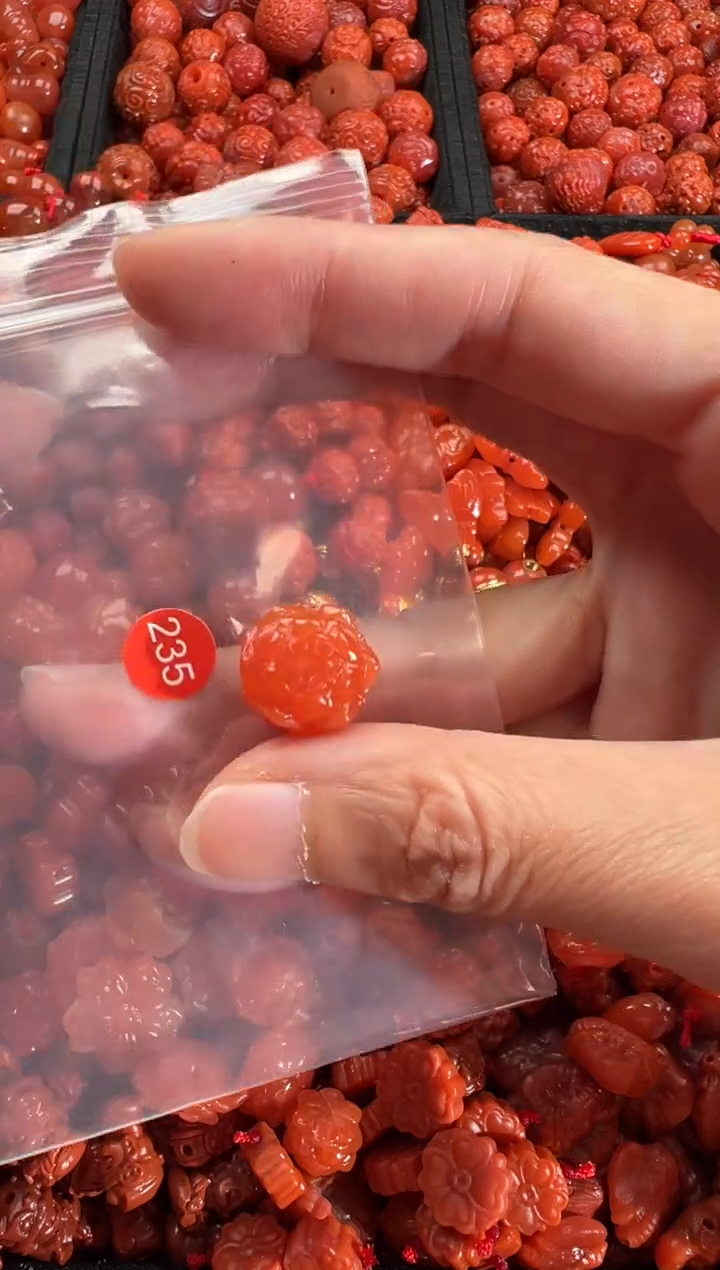 【闪购商品】南红玛瑙合金颈饰3