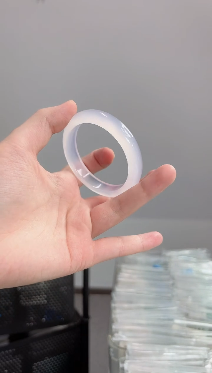 手镯玛瑙/玉髓未镶嵌53-54圈紫霞