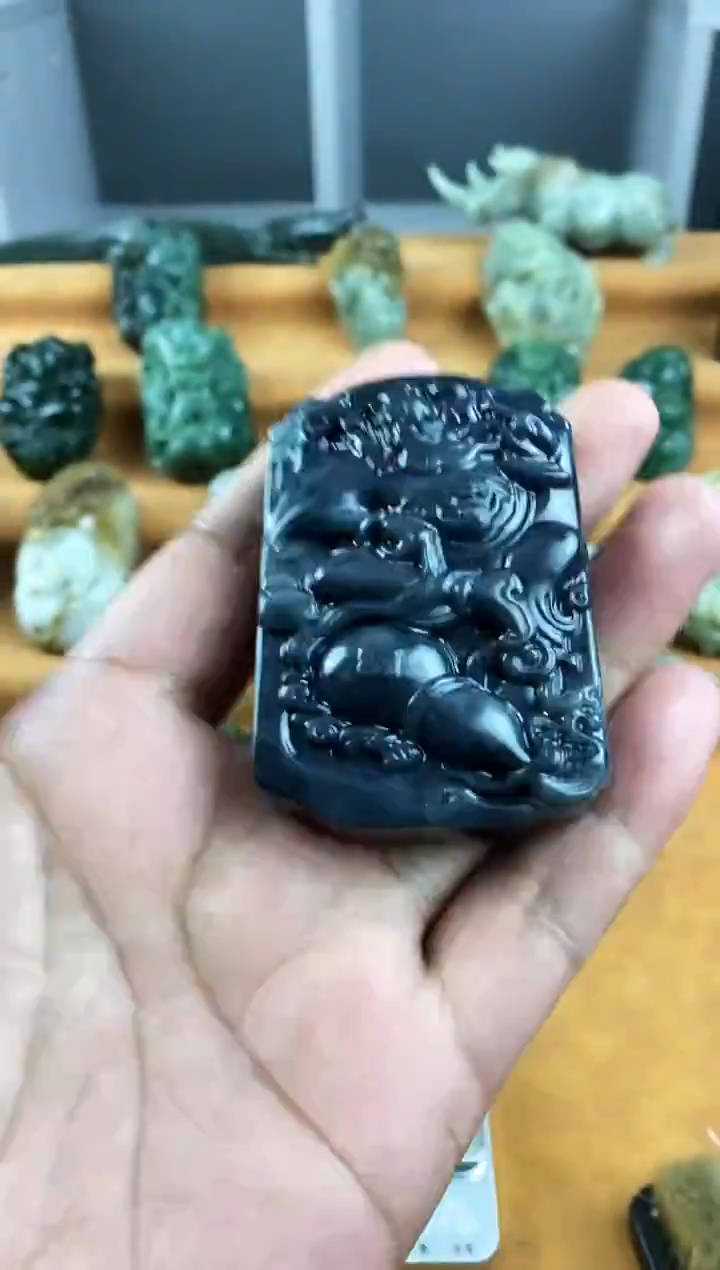 未镶嵌和田玉把件1