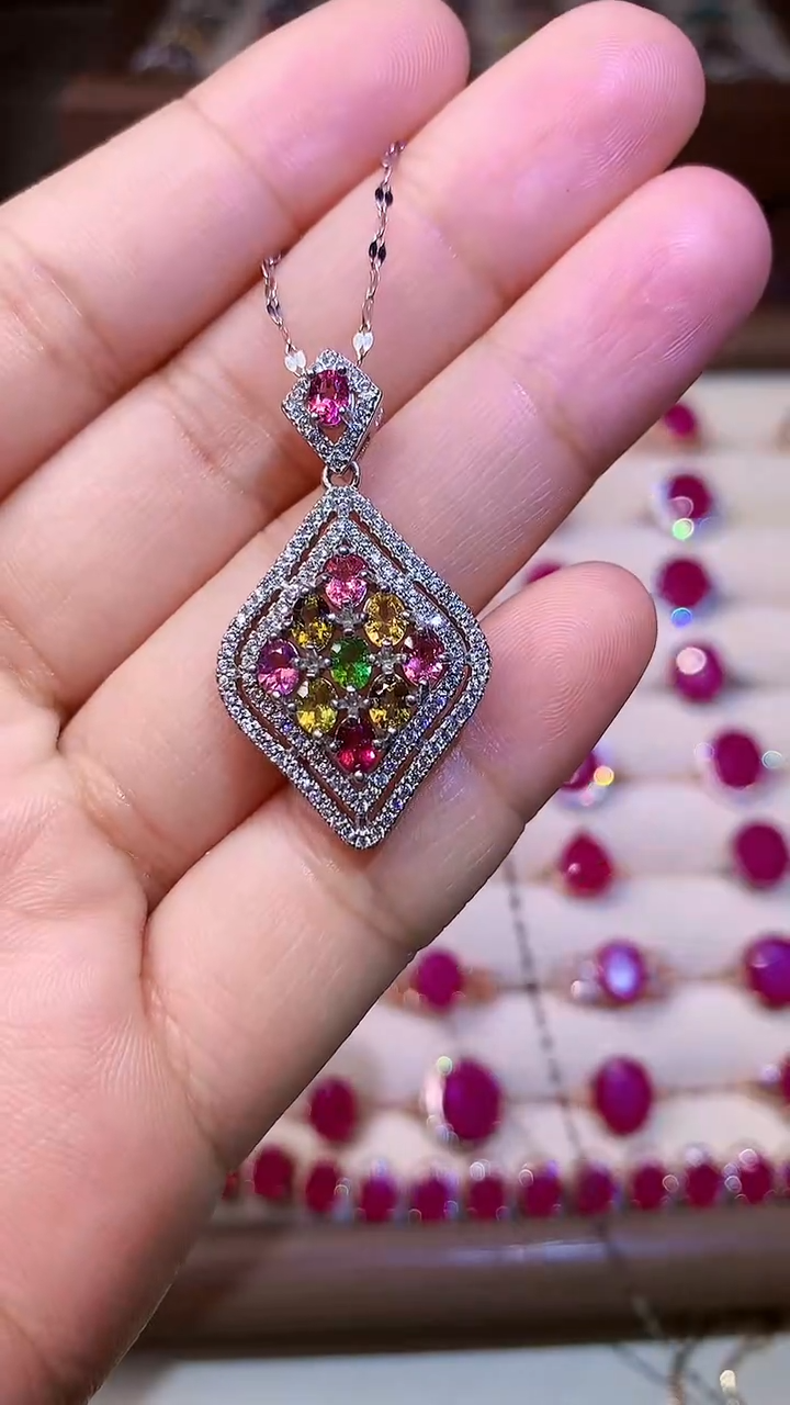 【闪购商品】碧玺颈饰银S925镶嵌0000