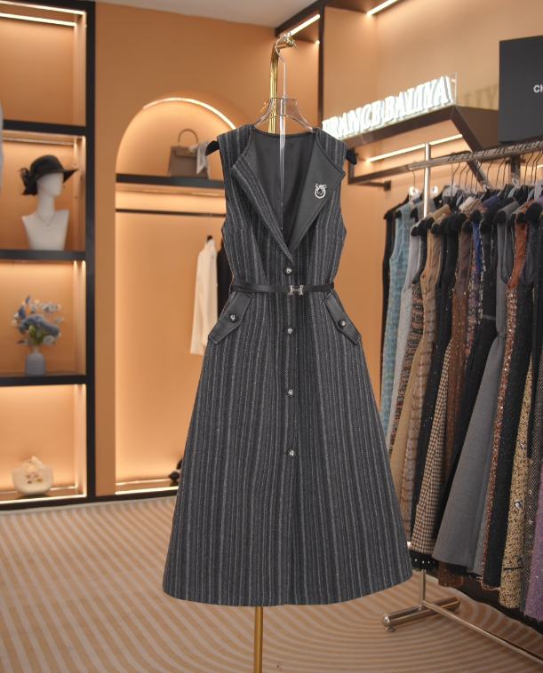 【J】无袖连衣裙复古高级感假两件百褶背心裙秋冬连衣裙2254-171