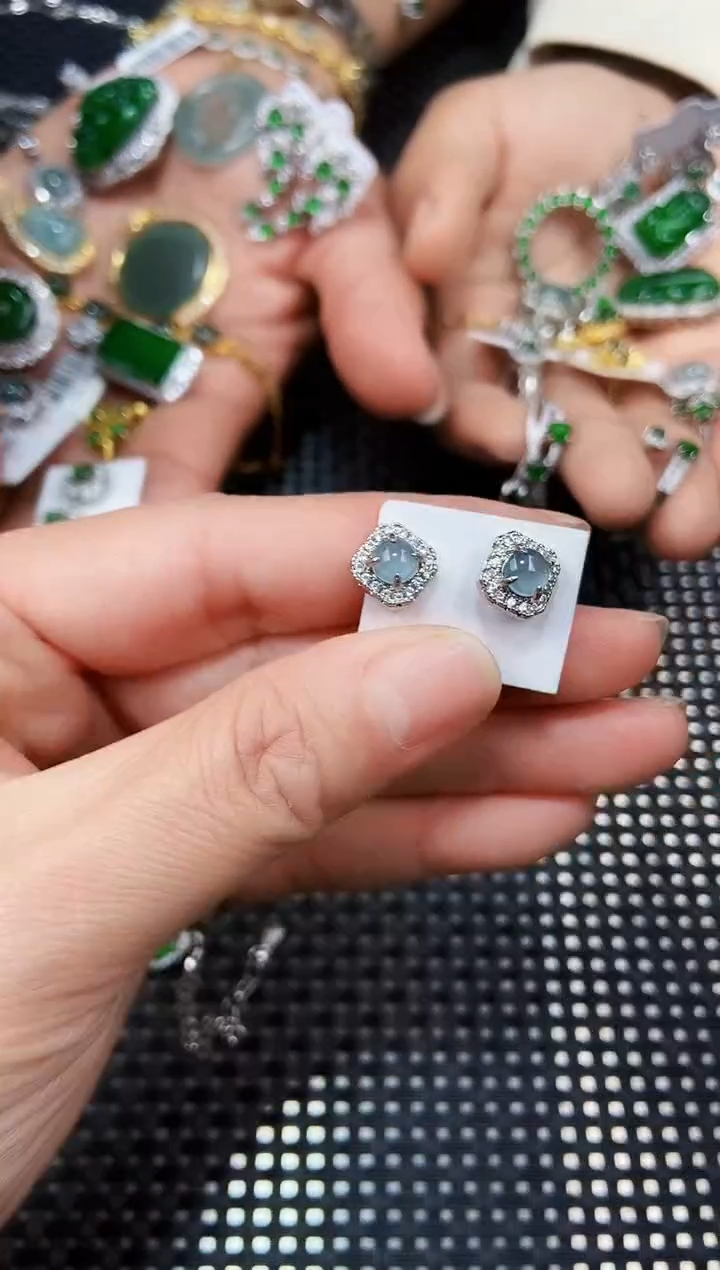 【闪购商品】翡翠耳饰未镶嵌11111111