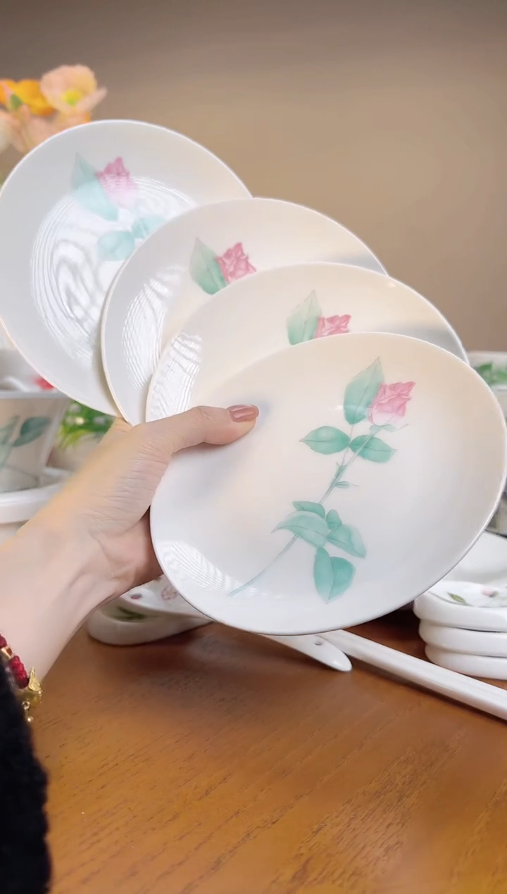 【闪购商品】玫瑰高骨瓷6寸浅盘4个