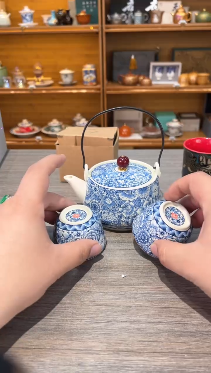 【闪购商品】青花提梁加二杯茶具无礼盒