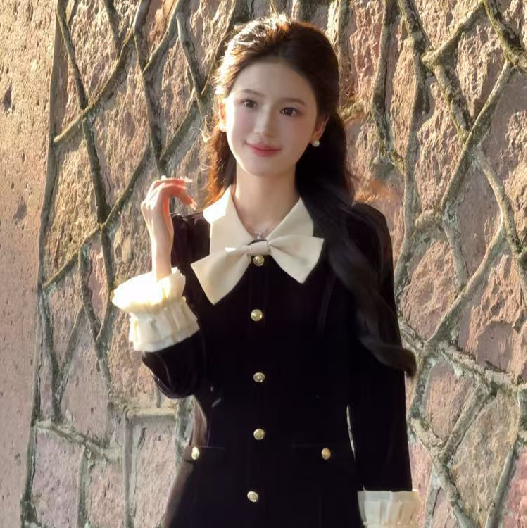 胖妹妹时尚气质小香风连衣裙女秋冬新款法式长裙子显瘦小黑裙1668