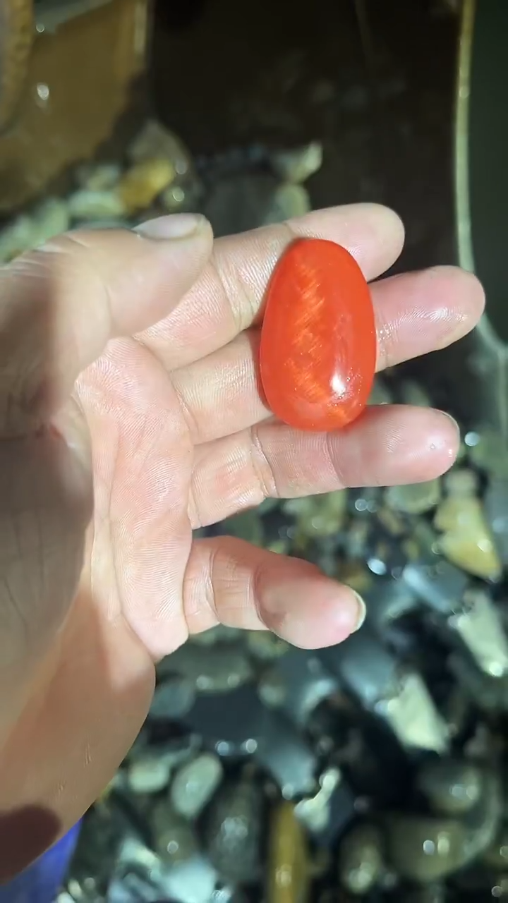 颈饰未镶嵌和田玉（糖玉）1