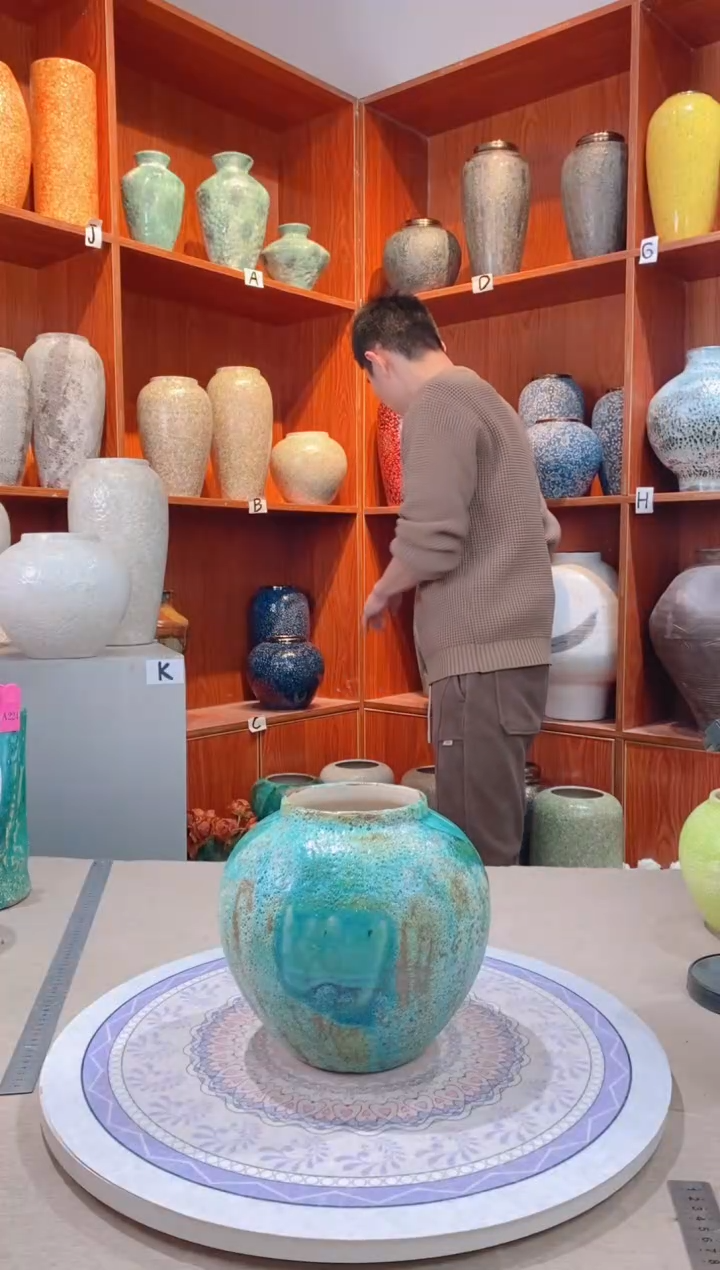 【闪购商品】瓶草原绿 小号  陶瓷花瓶 无花