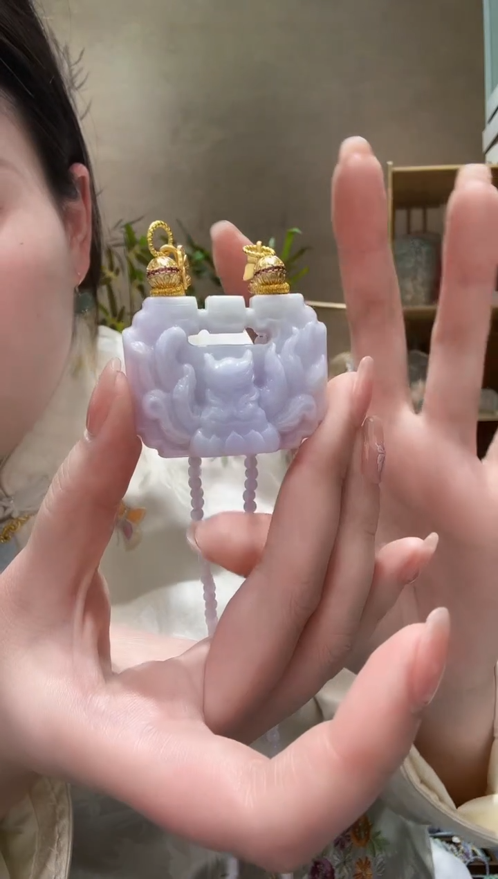 【闪购商品】翡翠颈饰未镶嵌吊坠