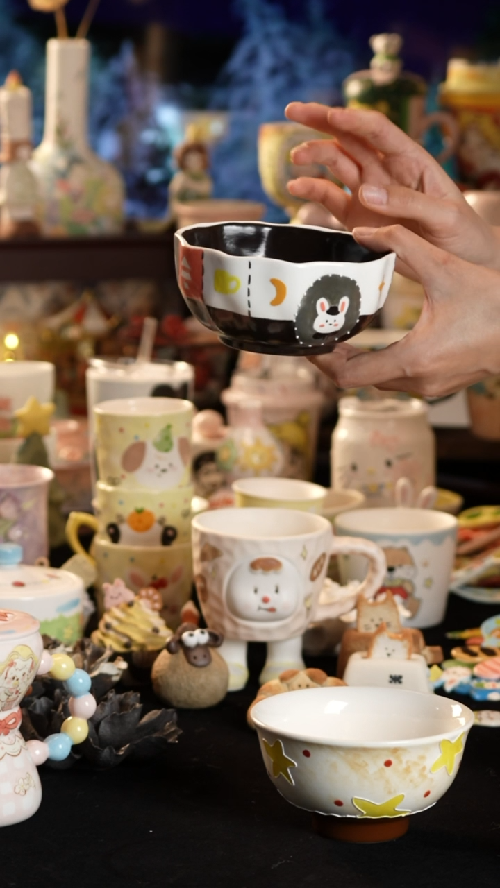 摆件陶 景德镇釉下彩手绘设计师款陶瓷