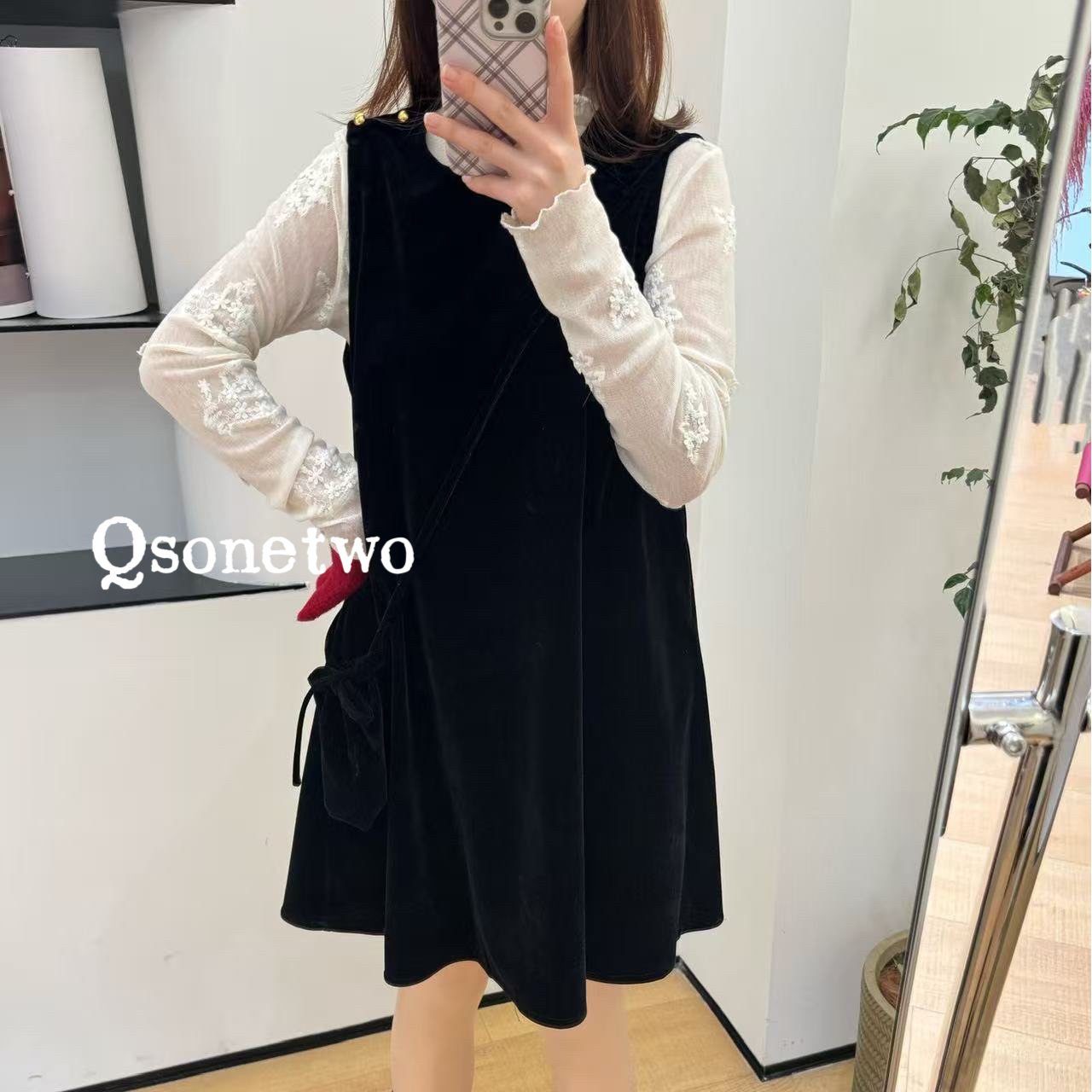 【商场品质】法式优雅千金感 甜美减龄洋气百搭时尚背心裙 QS 09377